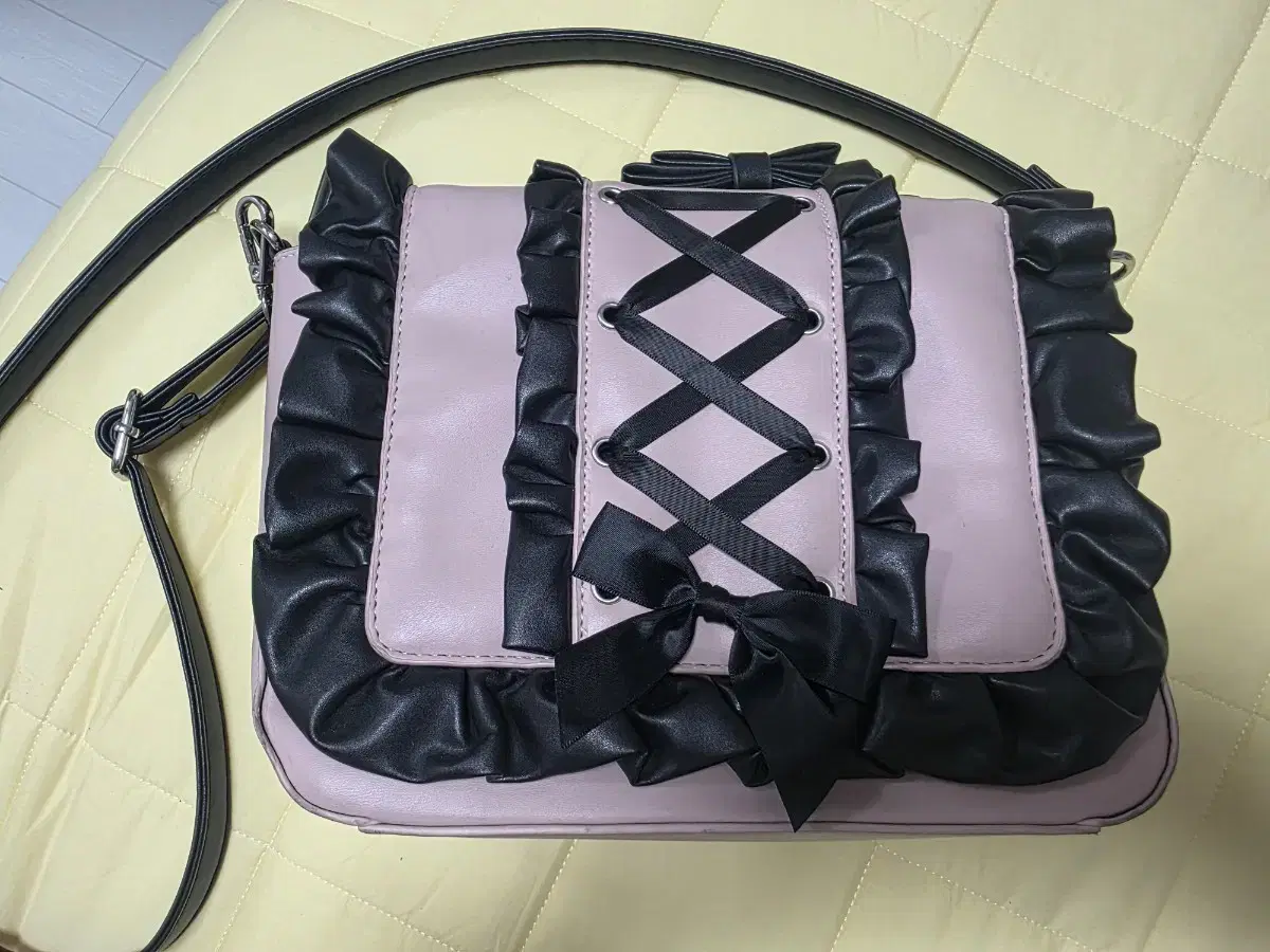 Somewhere Butter Mini Toast Bag - Silver on Bunjang Global Site.